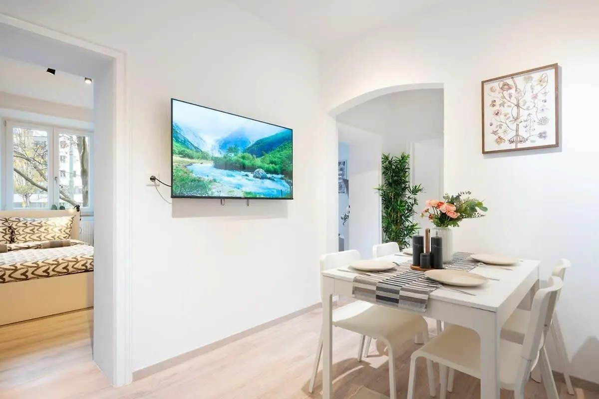Apartment Close To Theresienwiese Monaco di Baviera 0*,